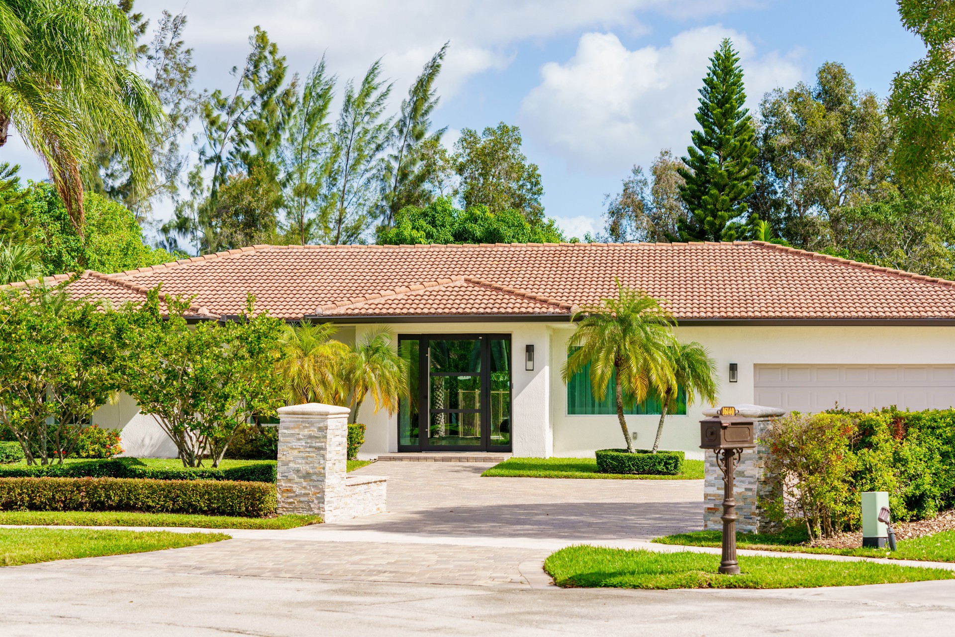 Photo of an upscale house in Weston Florida. Weston was incorporated in 1996